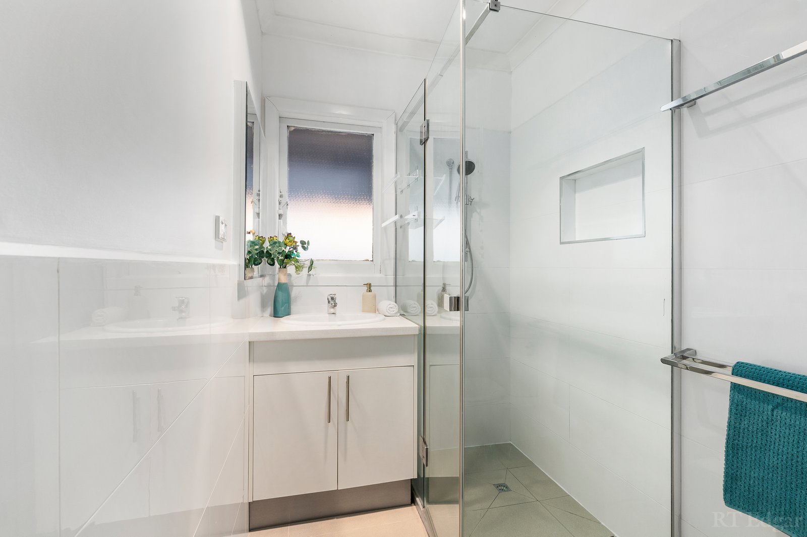 Real Estate and Property in 4 June Avenue, Balwyn North, VIC