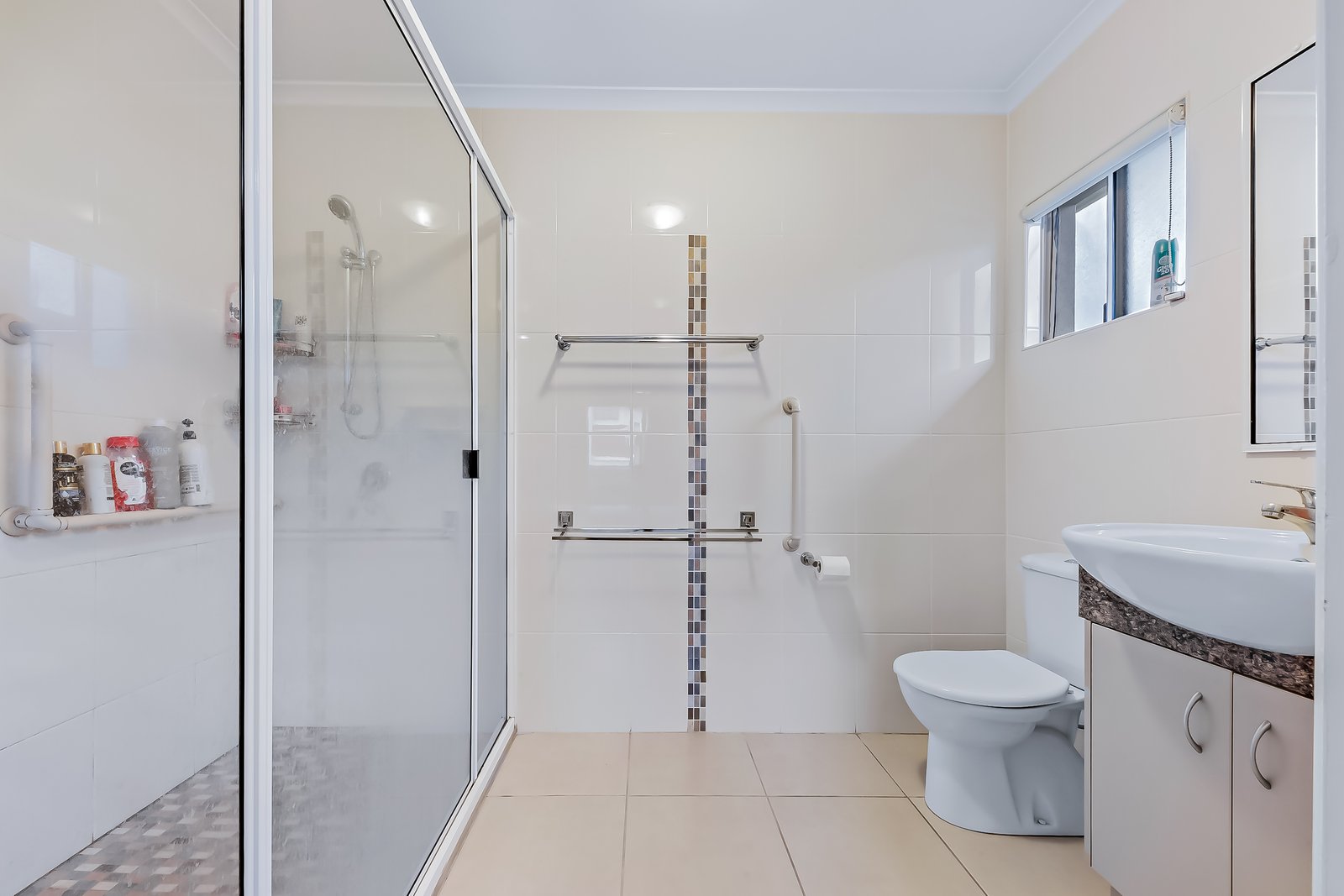 4 Keith Johns Drive PROSERPINE 7