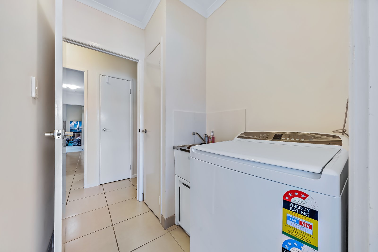 4 Keith Johns Drive PROSERPINE 11