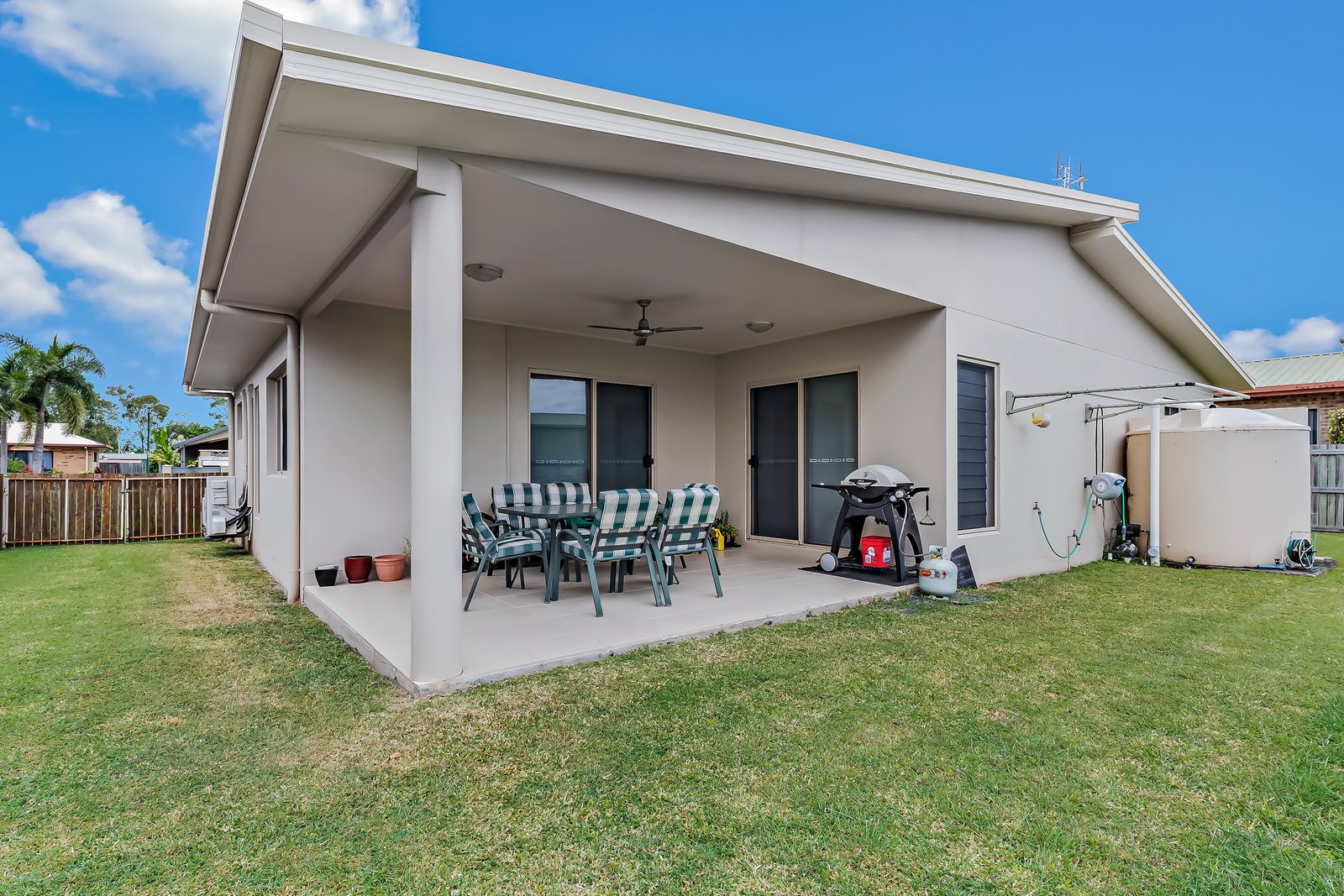 4 Keith Johns Drive PROSERPINE 12