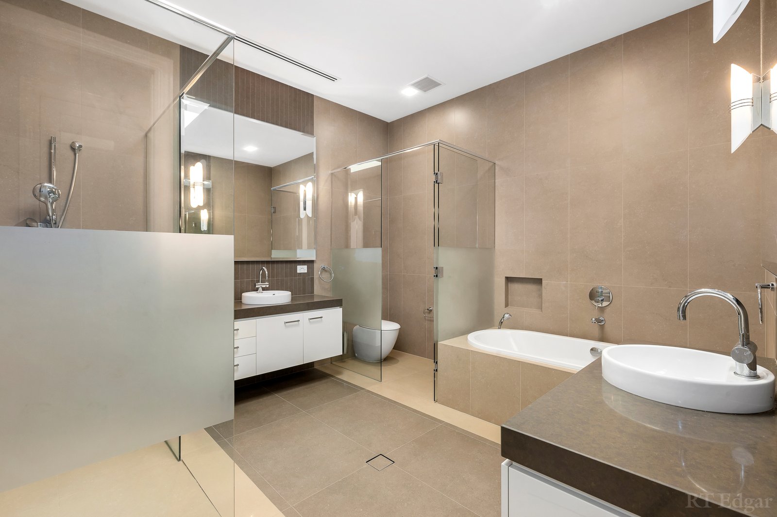 Real Estate and Property in 4 Killibury Court, Templestowe, VIC