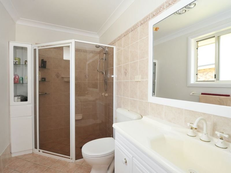 4 Kilpa Place TAMWORTH 8