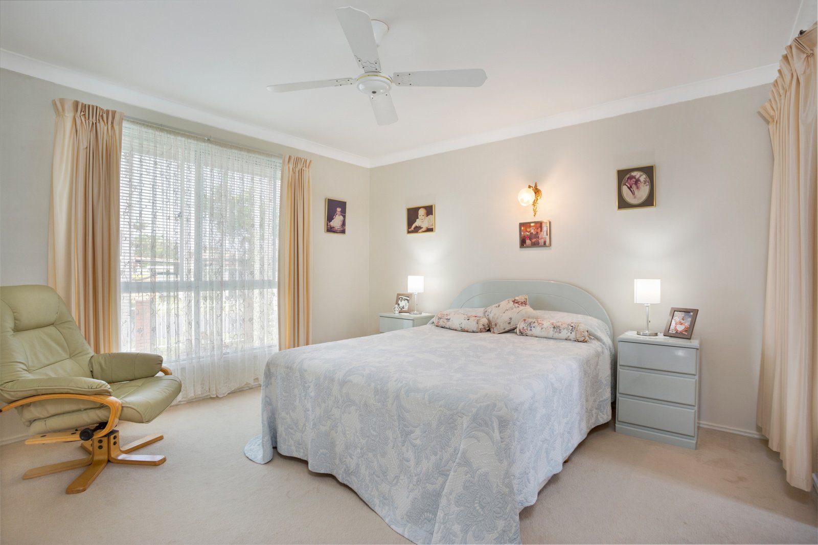 4 Kinglet Street BURLEIGH WATERS 10