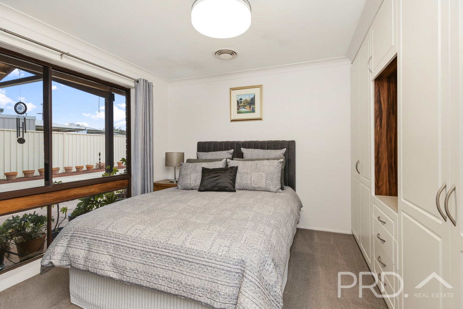 4 Kirra Street TUMUT 10
