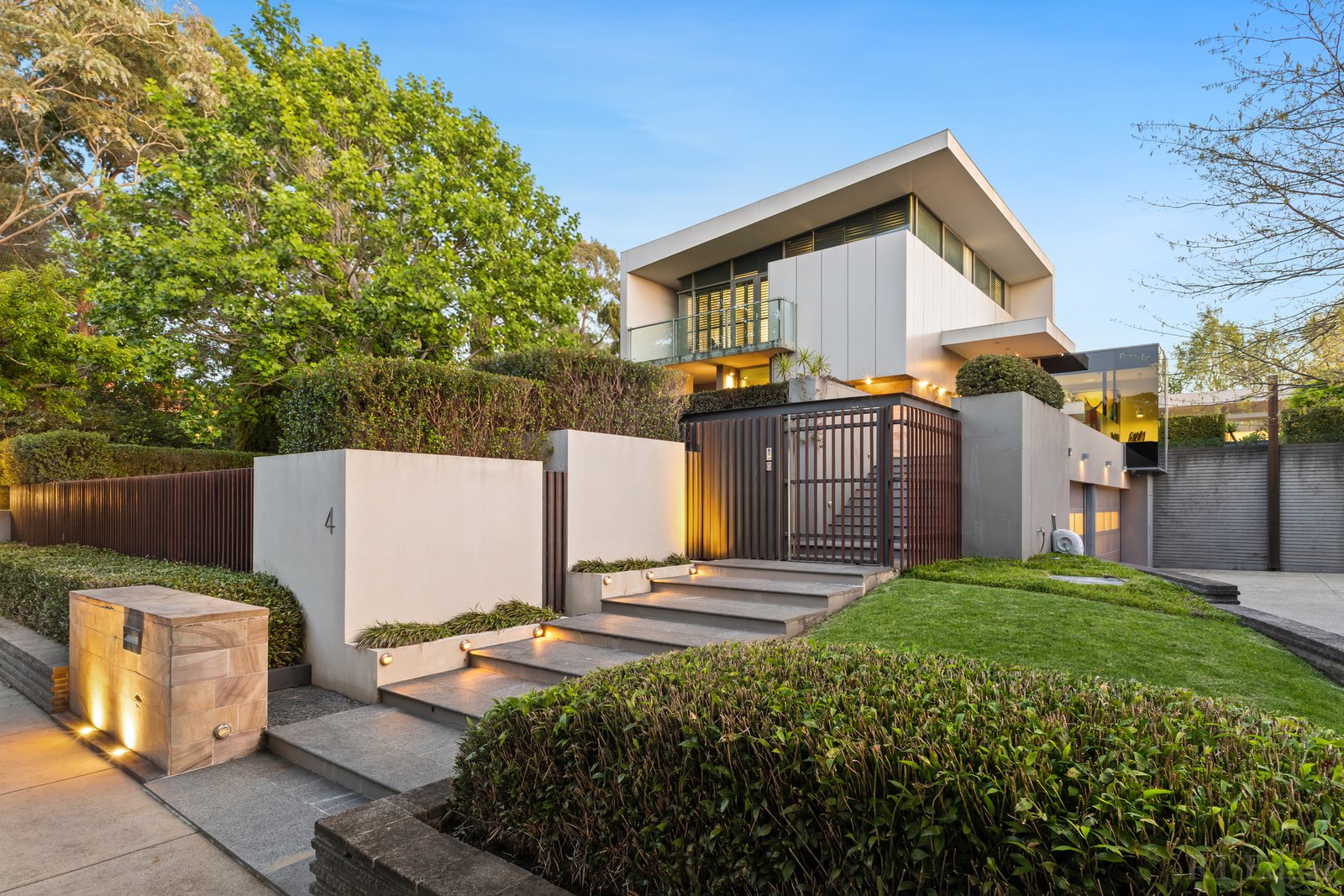 Real Estate and Property in 4 Knutsford Street, Balwyn, VIC