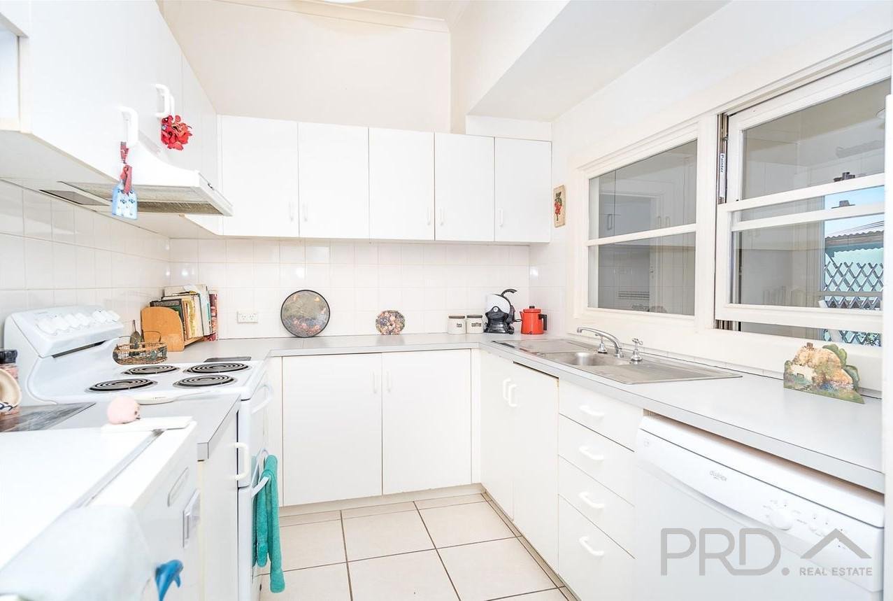 4 Kurrajong Parade MILDURA 3