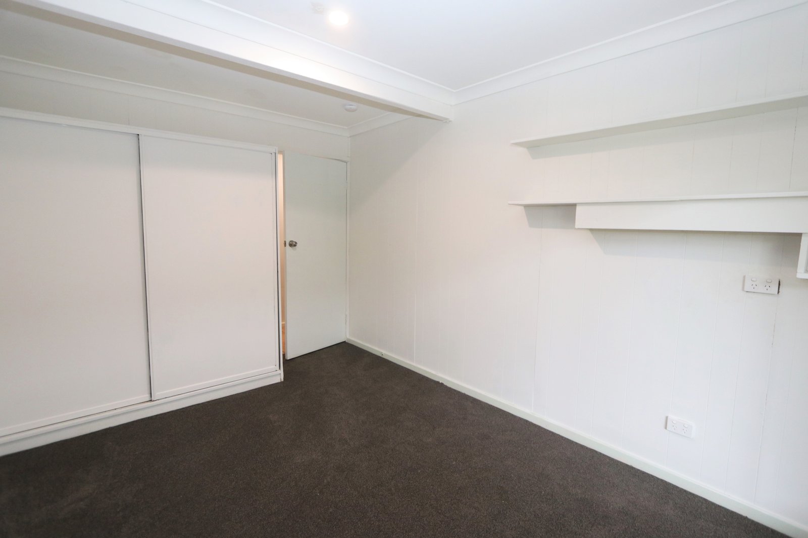 4 Kurrambee Avenue ASHMORE 21