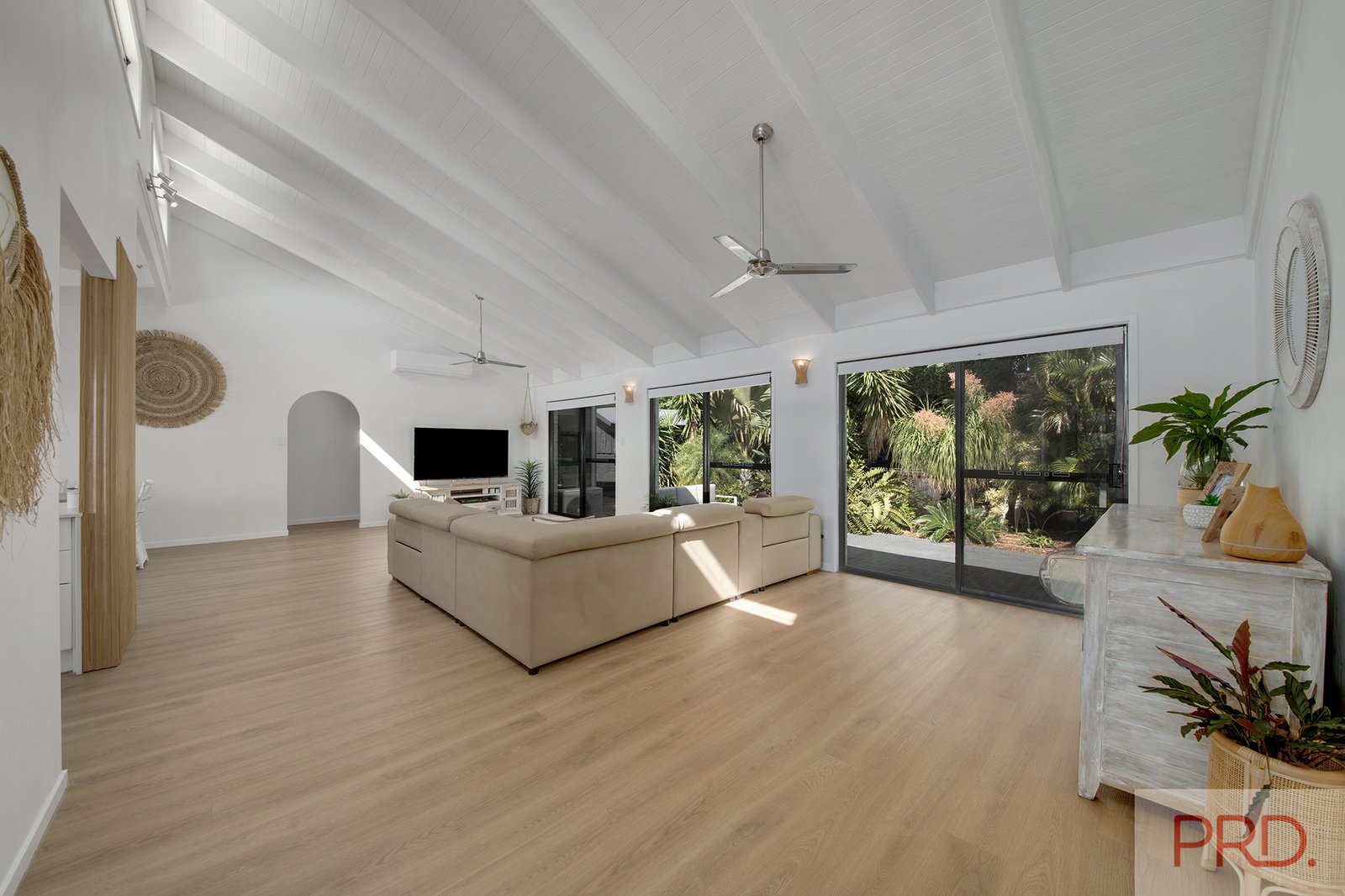 4 Kylie Maree Court TANNUM SANDS 9