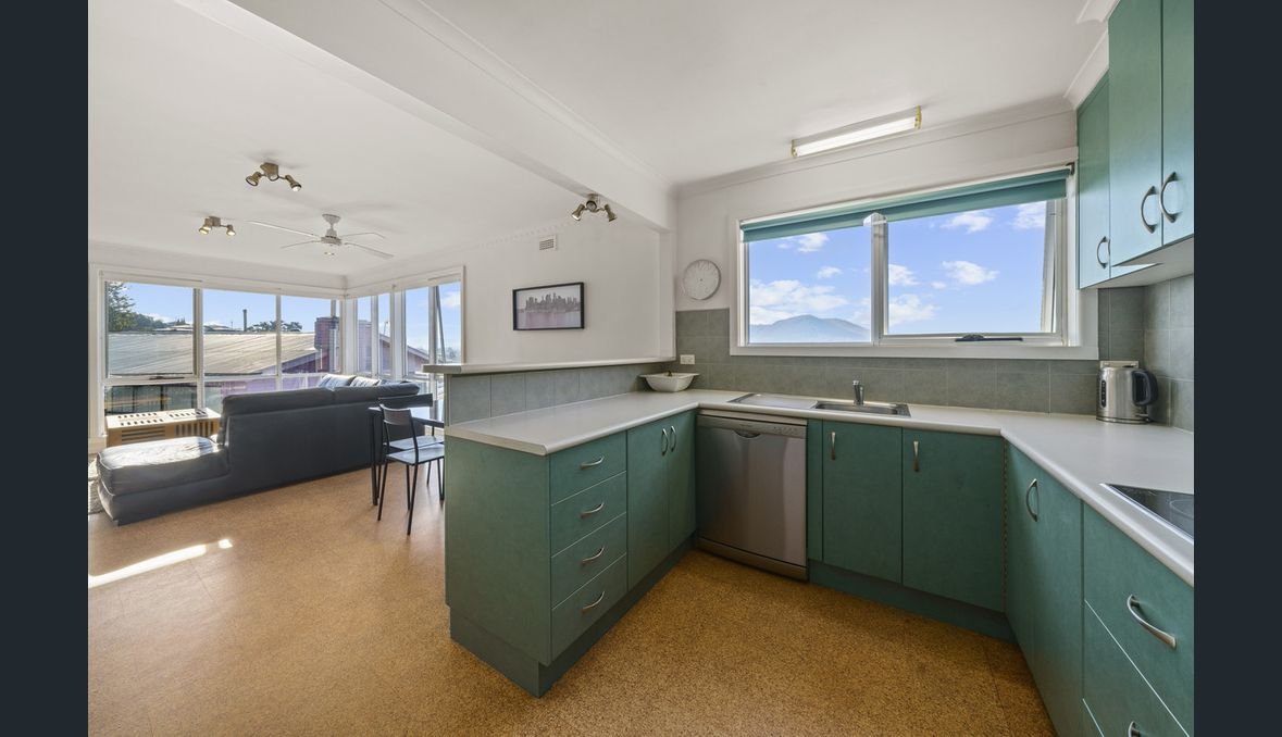 4 Kyne Court BERRIEDALE 7