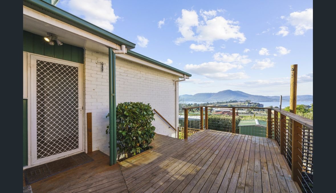 4 Kyne Court BERRIEDALE 12