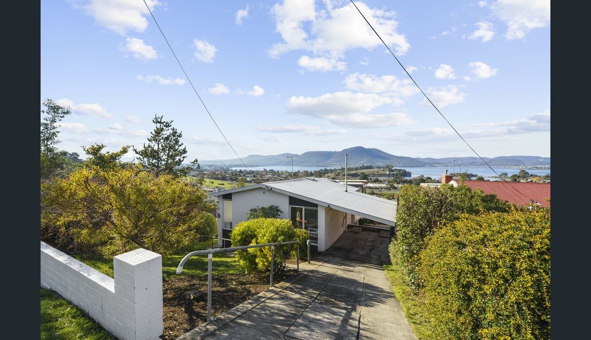 4 Kyne Court BERRIEDALE 1