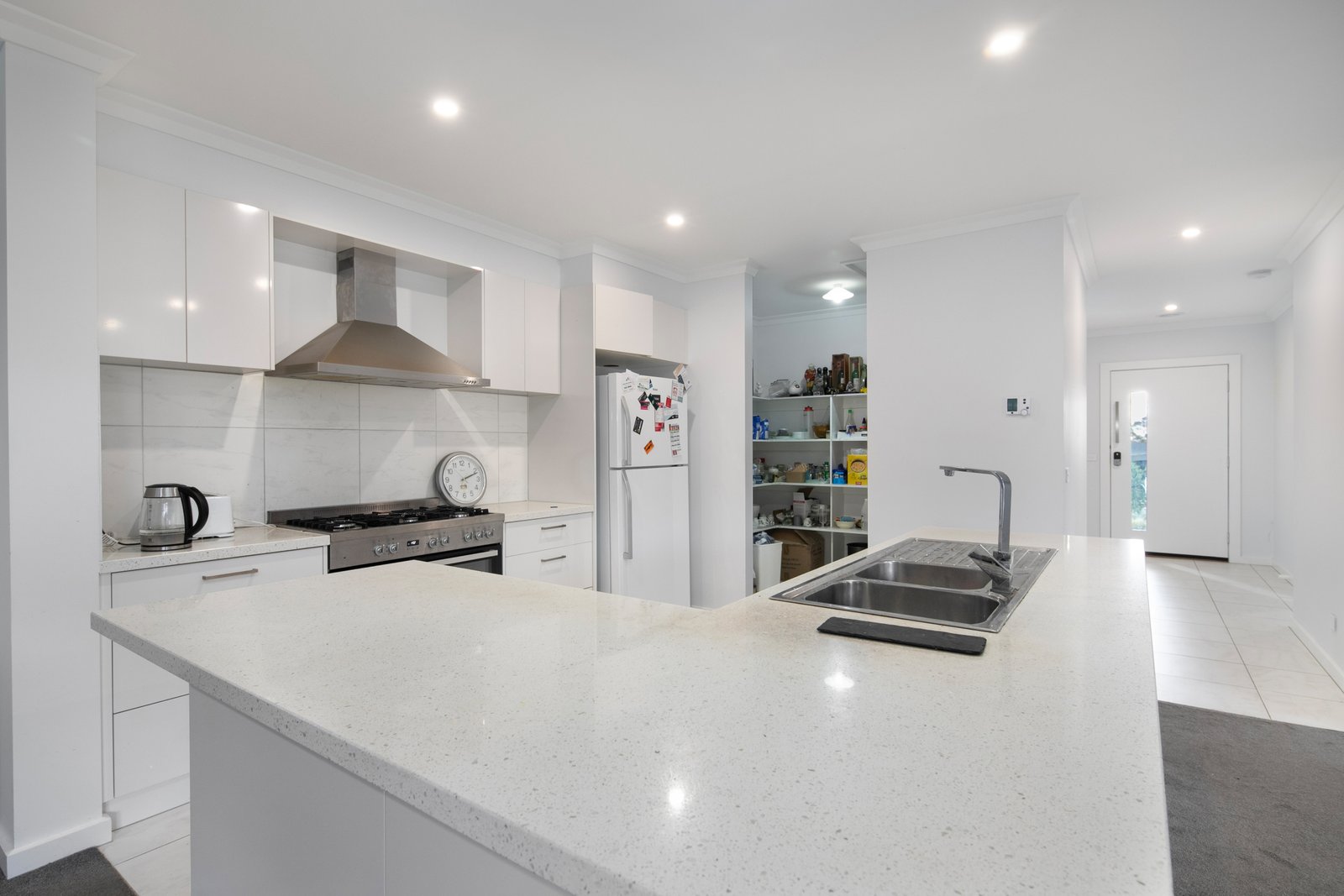 4 Lakeside Drive CRESWICK 3