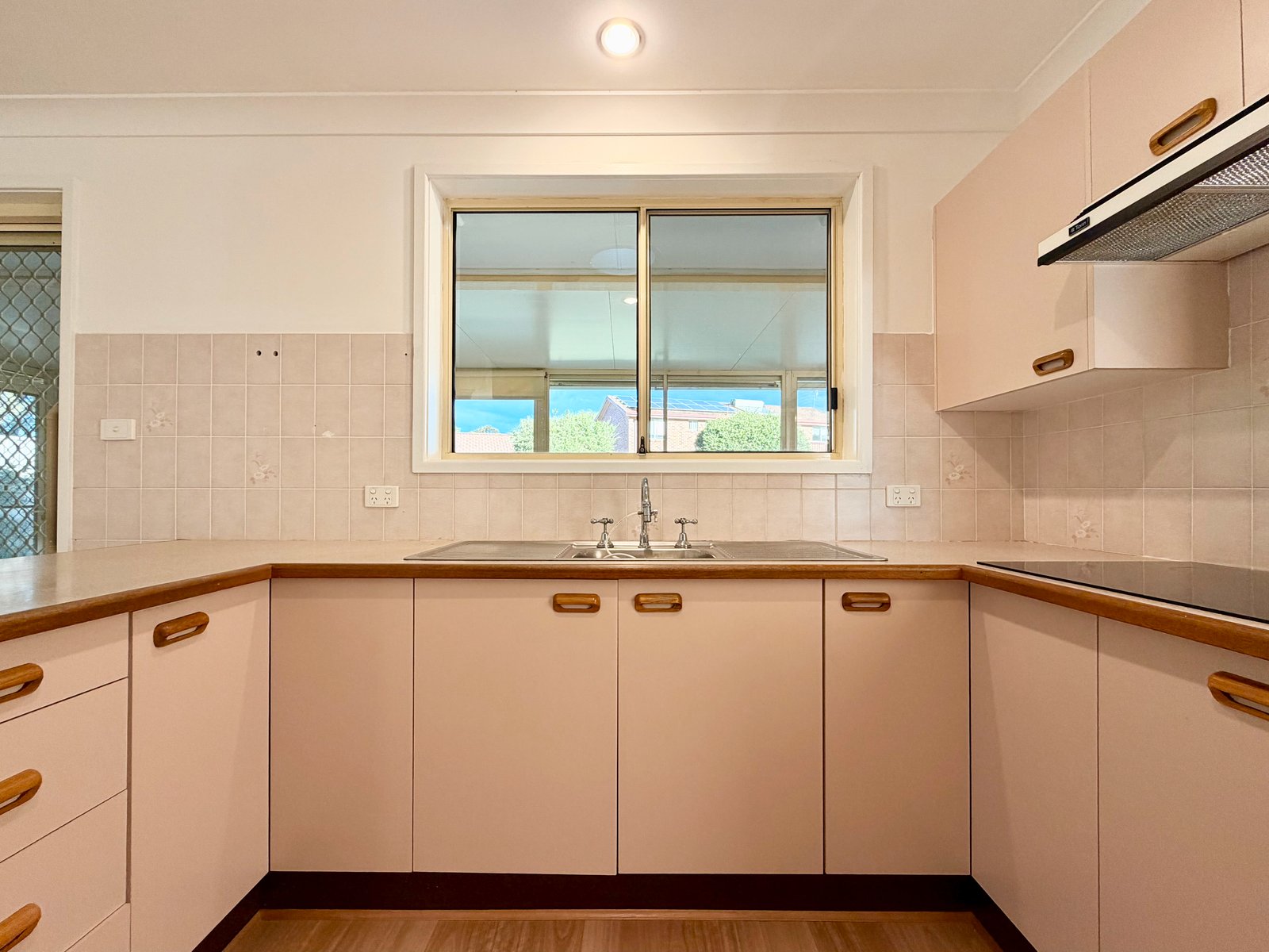 4 Lambton Close SALAMANDER BAY 9