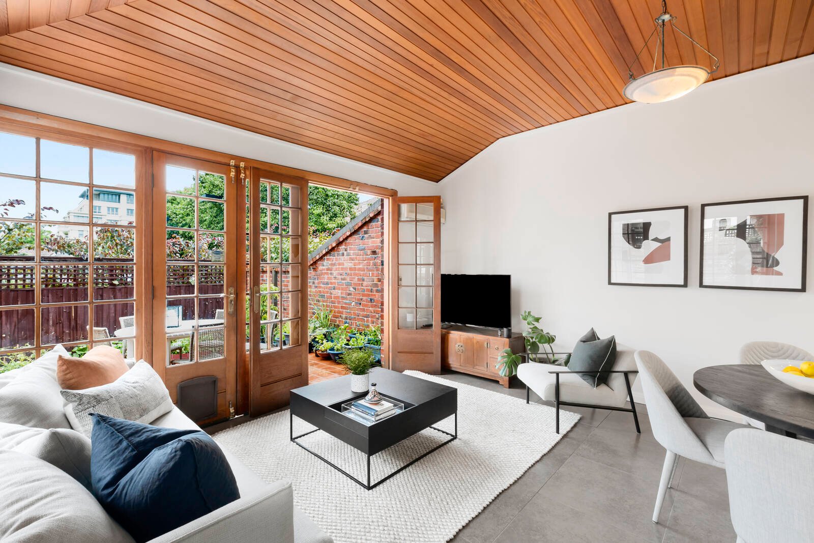 Real Estate and Property in 4 Landale Road, Toorak, VIC