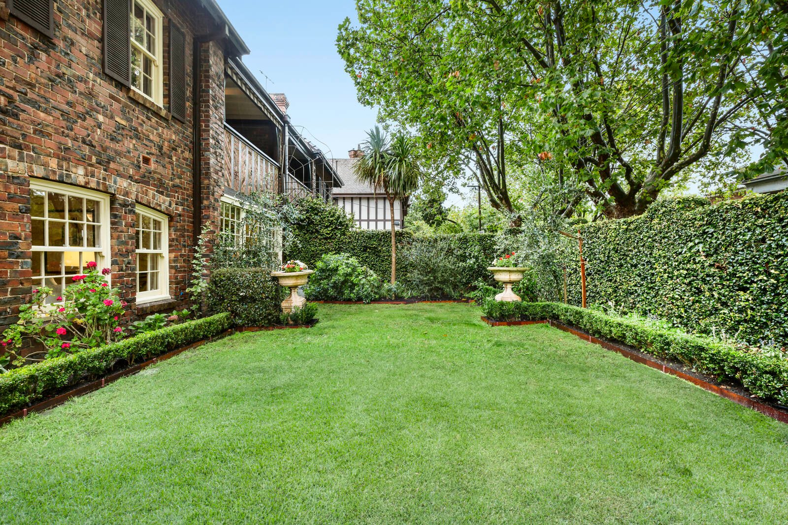 Real Estate and Property in 4 Landale Road, Toorak, VIC