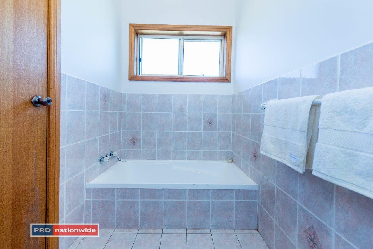 4 Lantry Place ANNA BAY 25