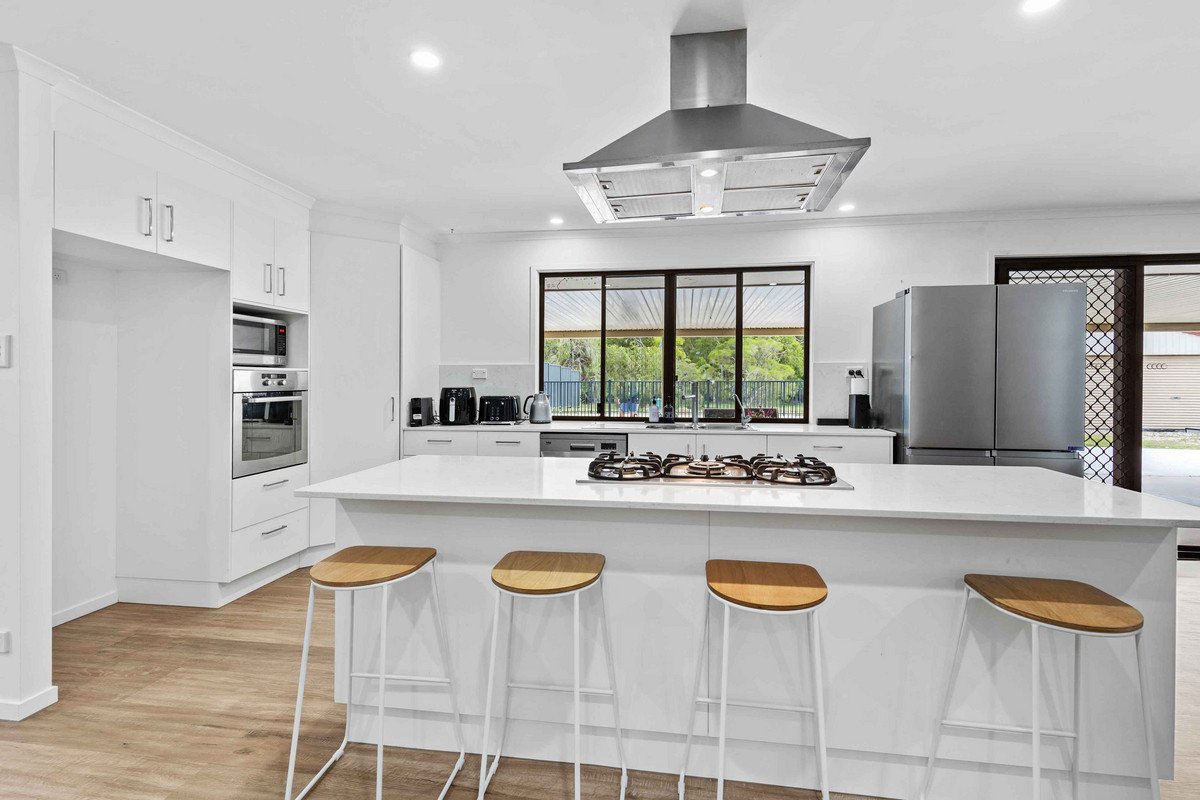 4 Larch Street Tallebudgera 8