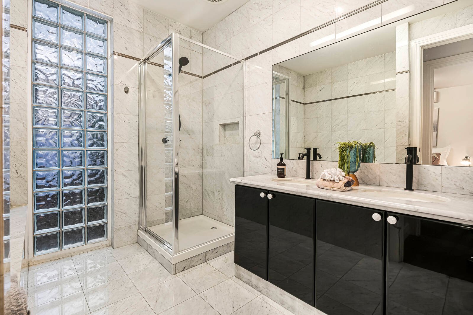 Real Estate and Property in 4 Larnaca Court, Templestowe, VIC