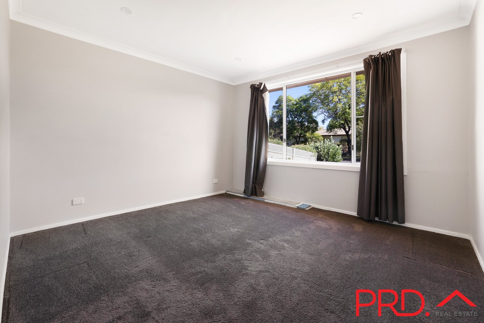 4 Larool Street TAMWORTH 12
