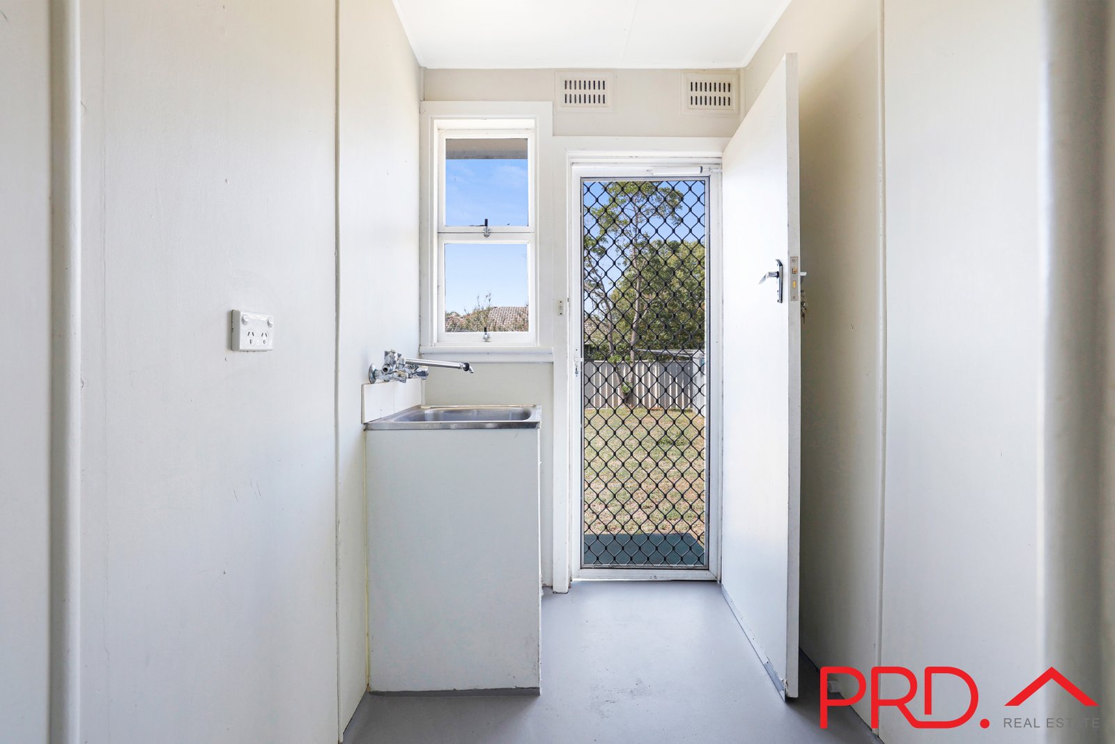 4 Larool Street TAMWORTH 15