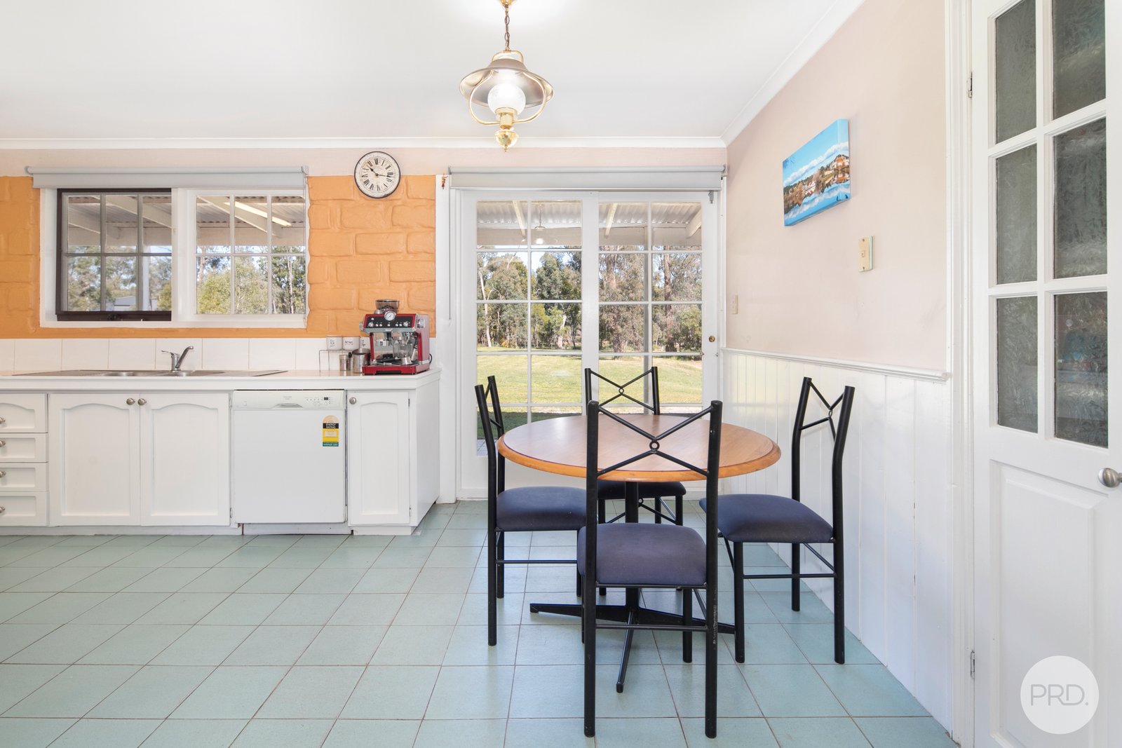 4 Laurence Drive SNAKE VALLEY 9