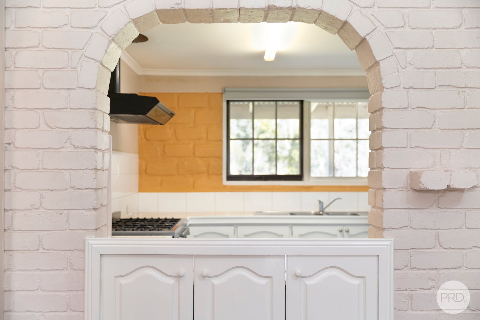 4 Laurence Drive SNAKE VALLEY 11