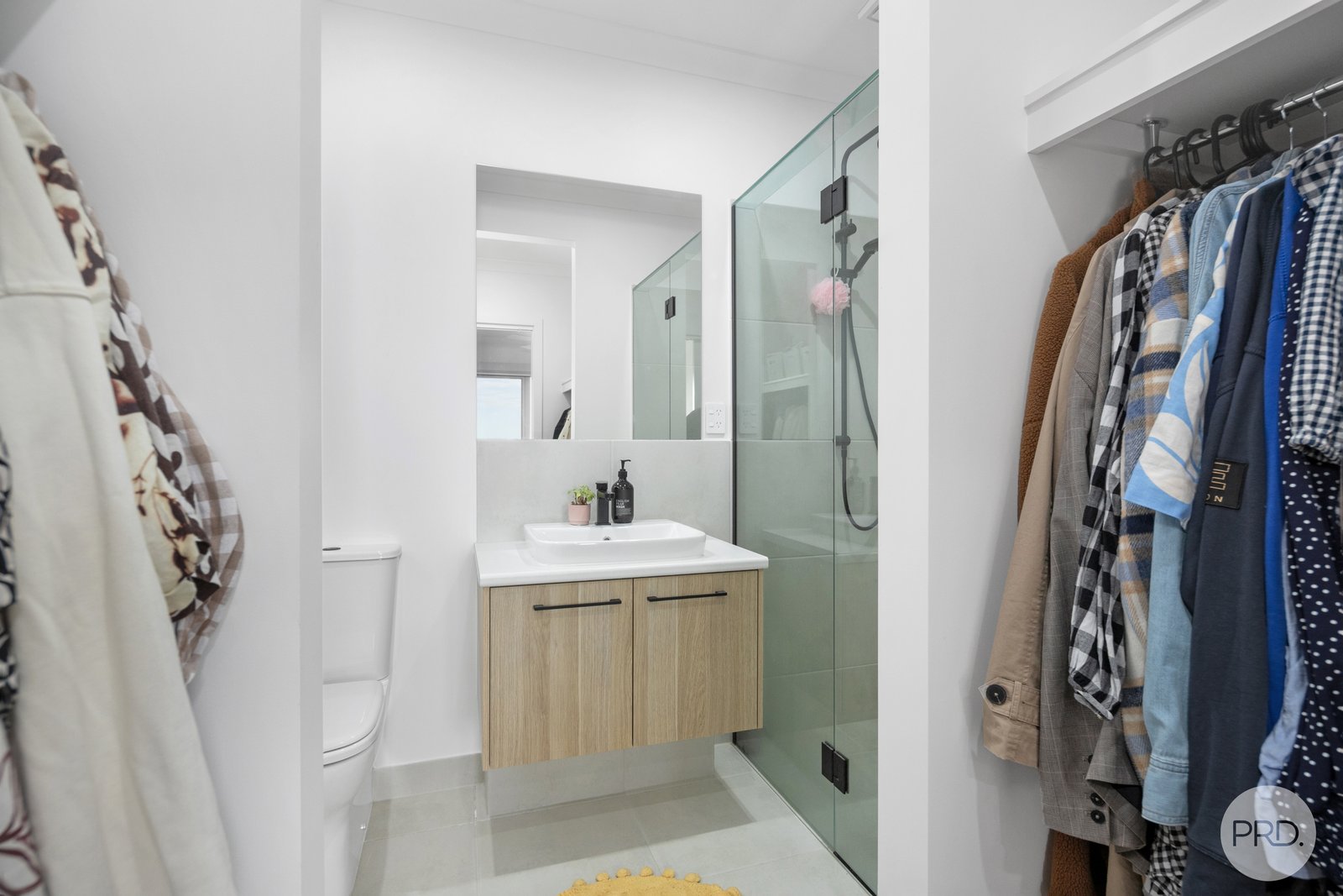 4 Lautaret Road BROWN HILL 11