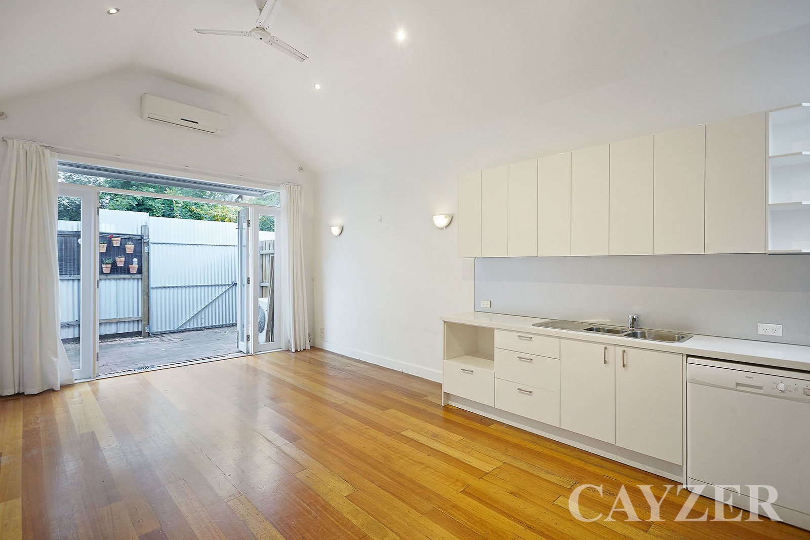 Gallery: 4 Law Street
