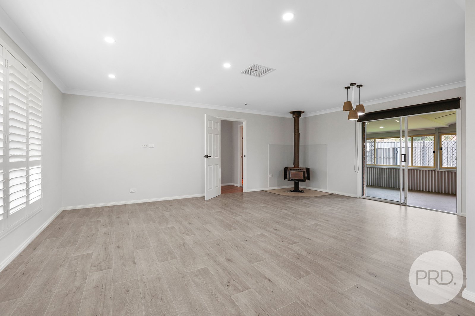 4 Lawson Place TAMWORTH 3