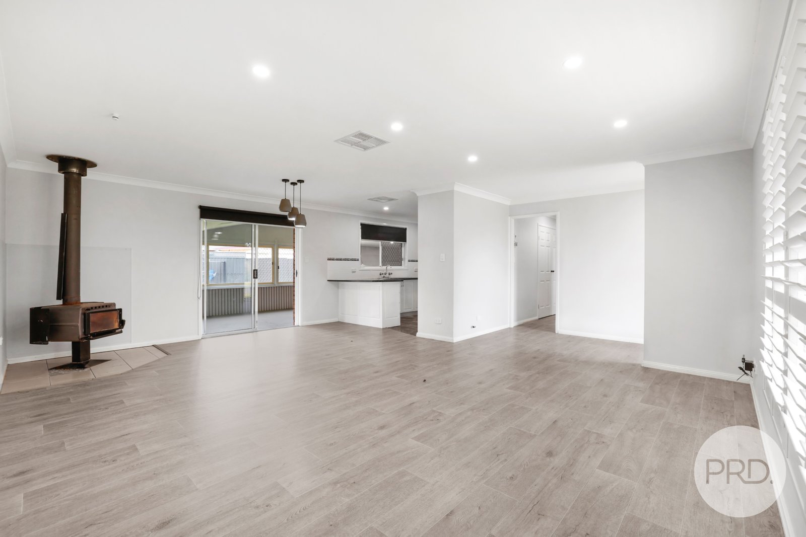 4 Lawson Place TAMWORTH 4