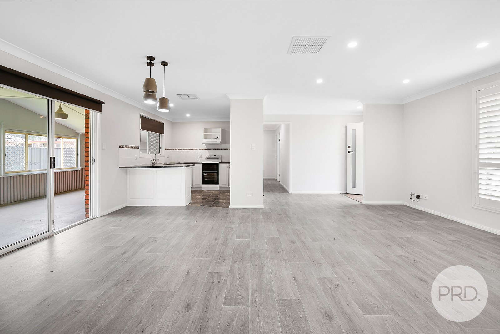 4 Lawson Place TAMWORTH 5