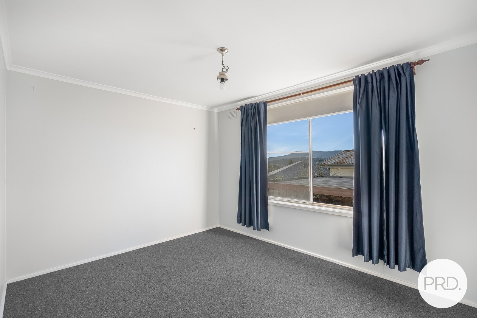 4 Leighland Road CLAREMONT 6