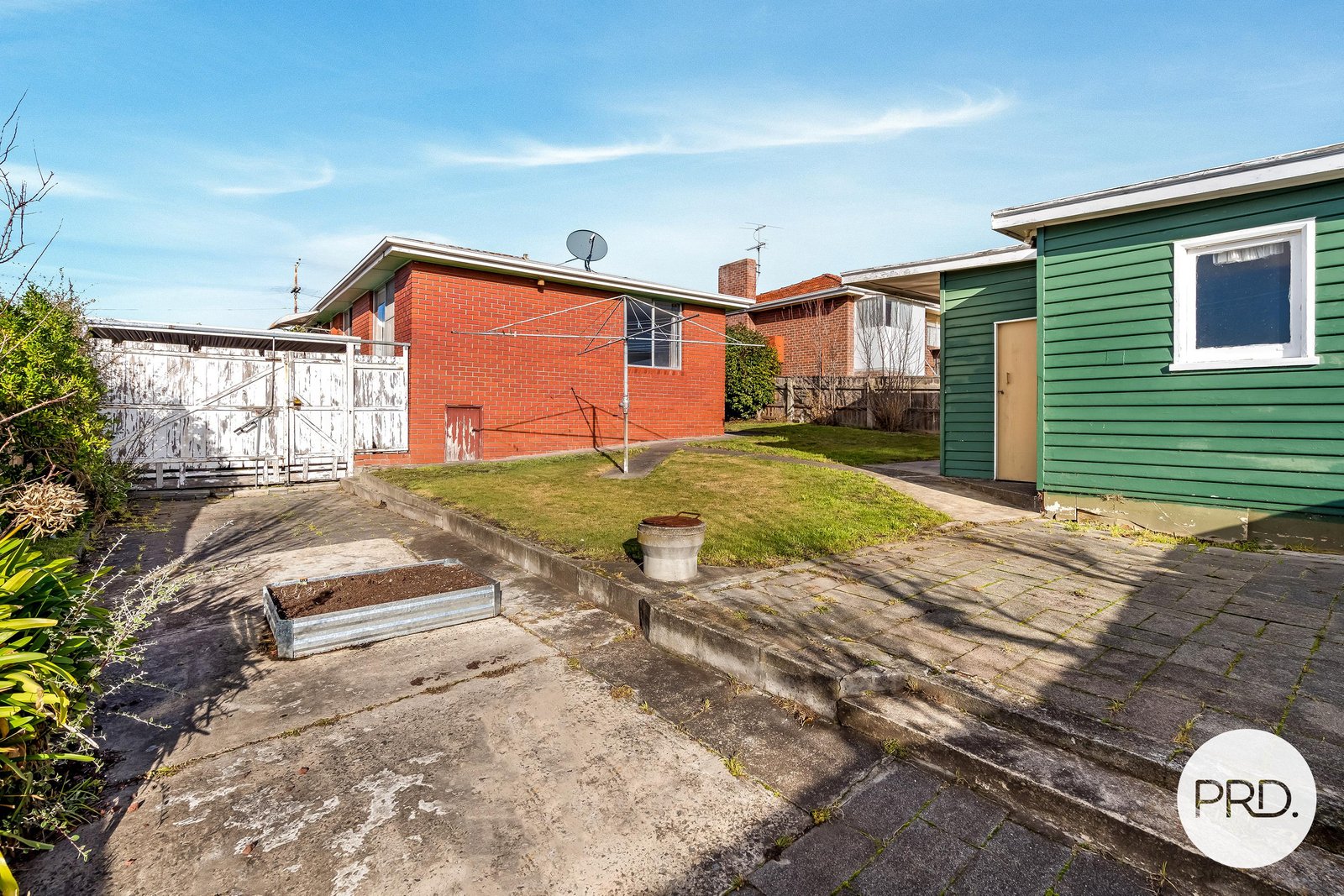 4 Leighland Road CLAREMONT 11