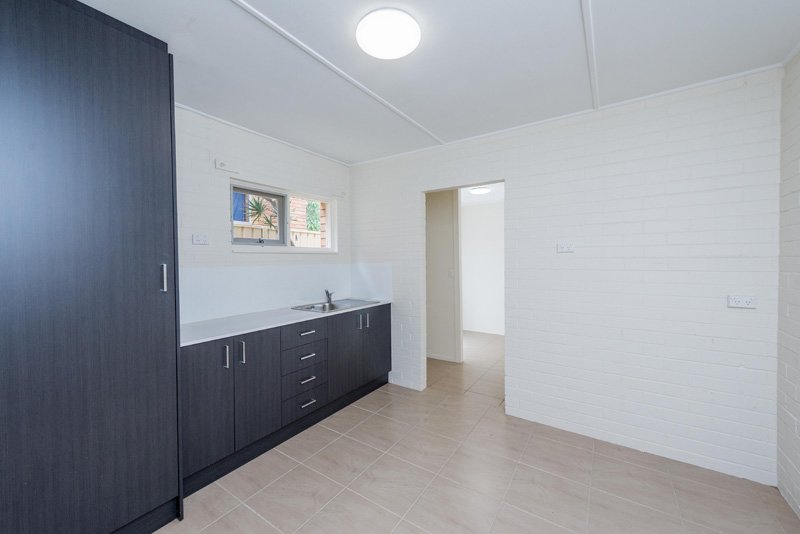 4 Leonard Avenue SHOAL BAY 12
