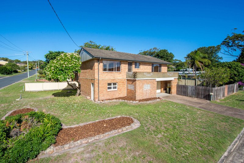 4 Leonard Avenue SHOAL BAY 16