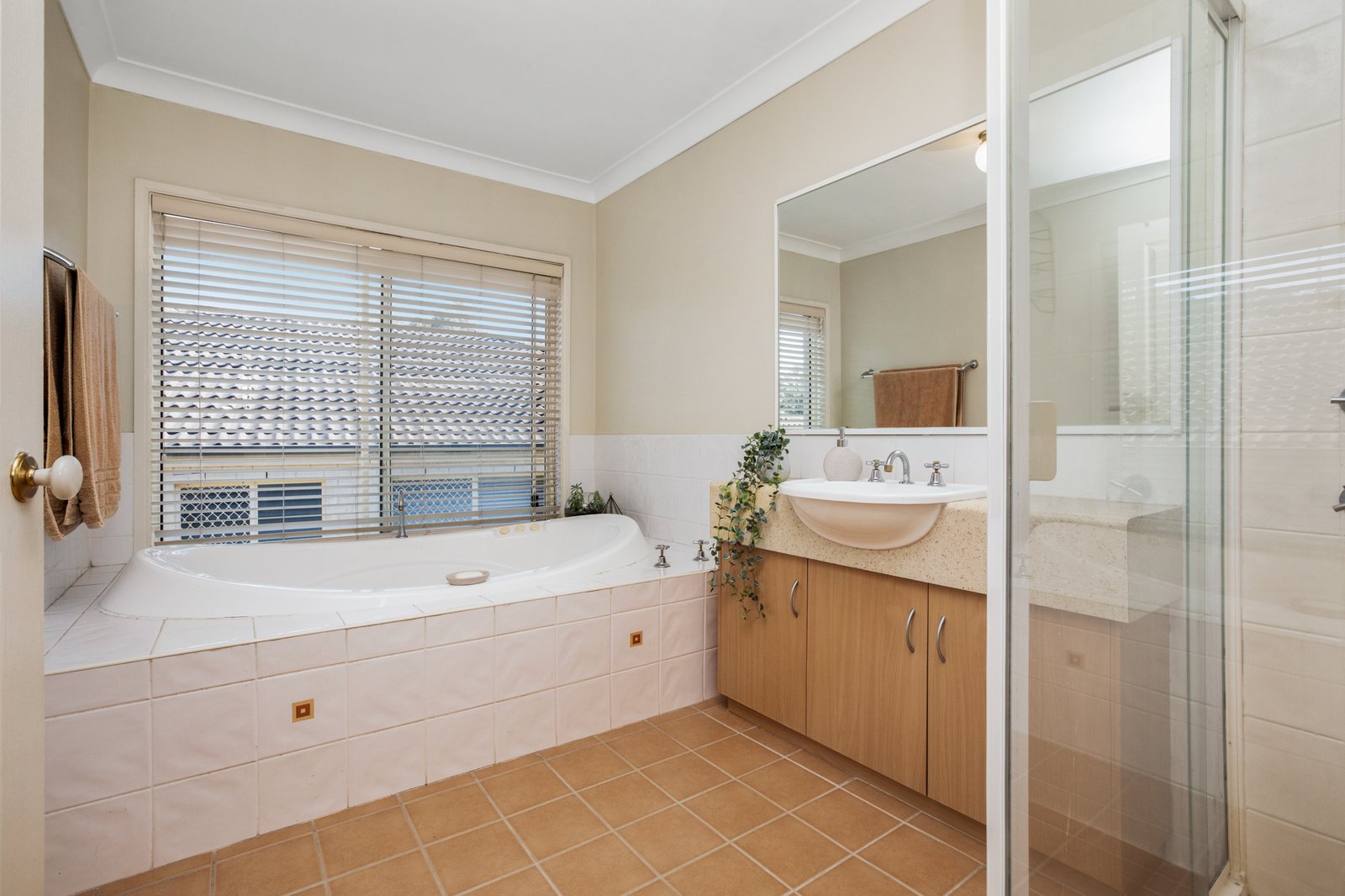 4 Limerick Close ASHTONFIELD 17