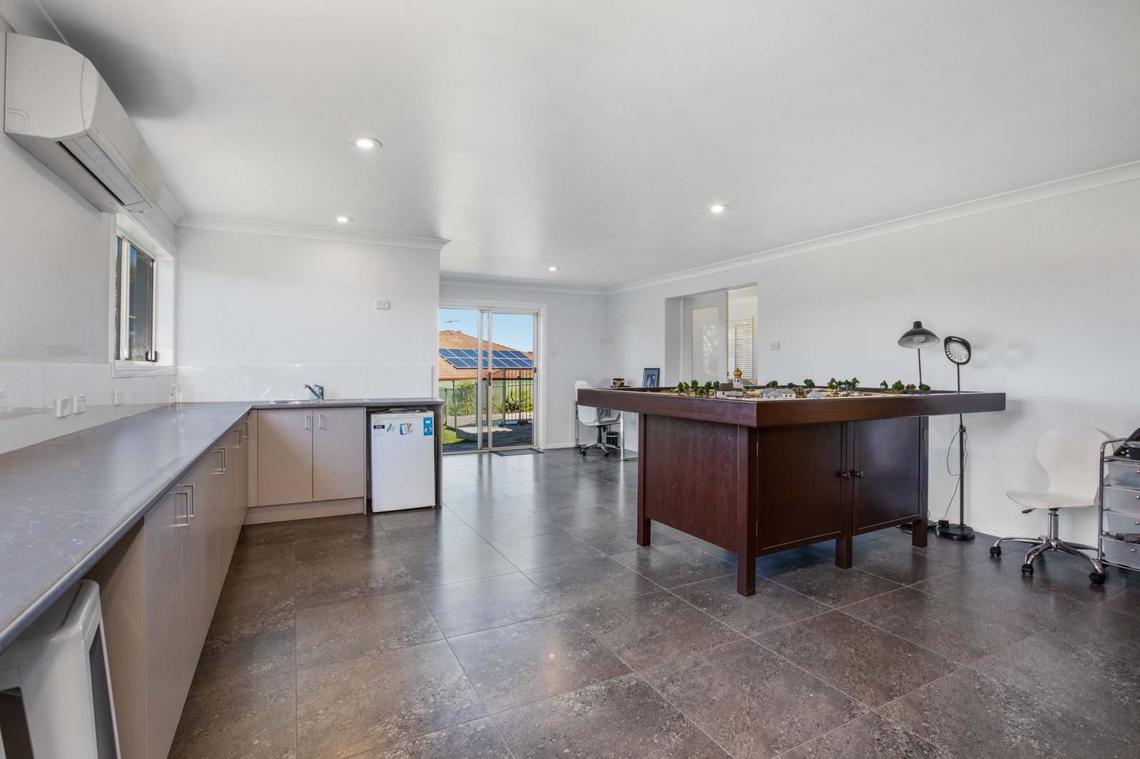 4 Limerick Close ASHTONFIELD 19