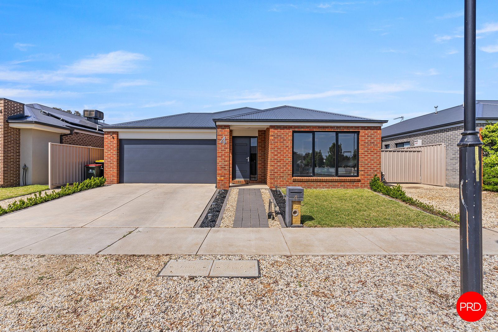 4 Limousin Court ASCOT 1