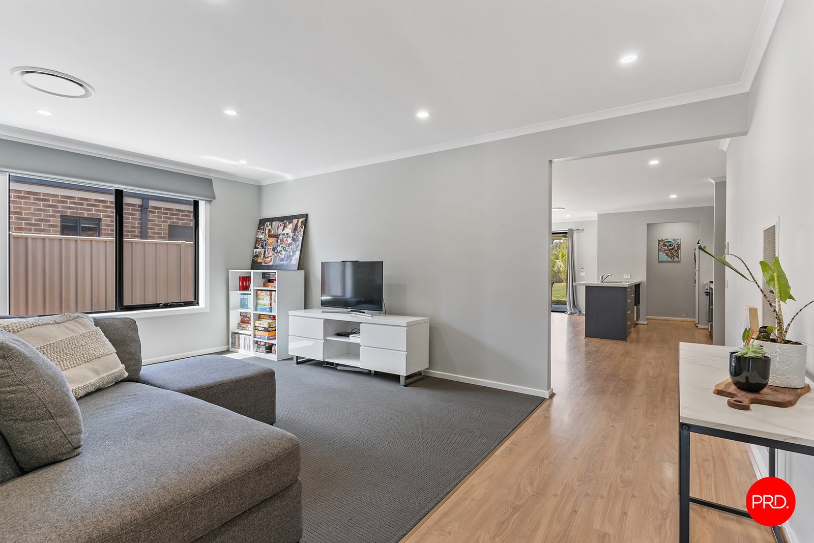 4 Limousin Court ASCOT 4