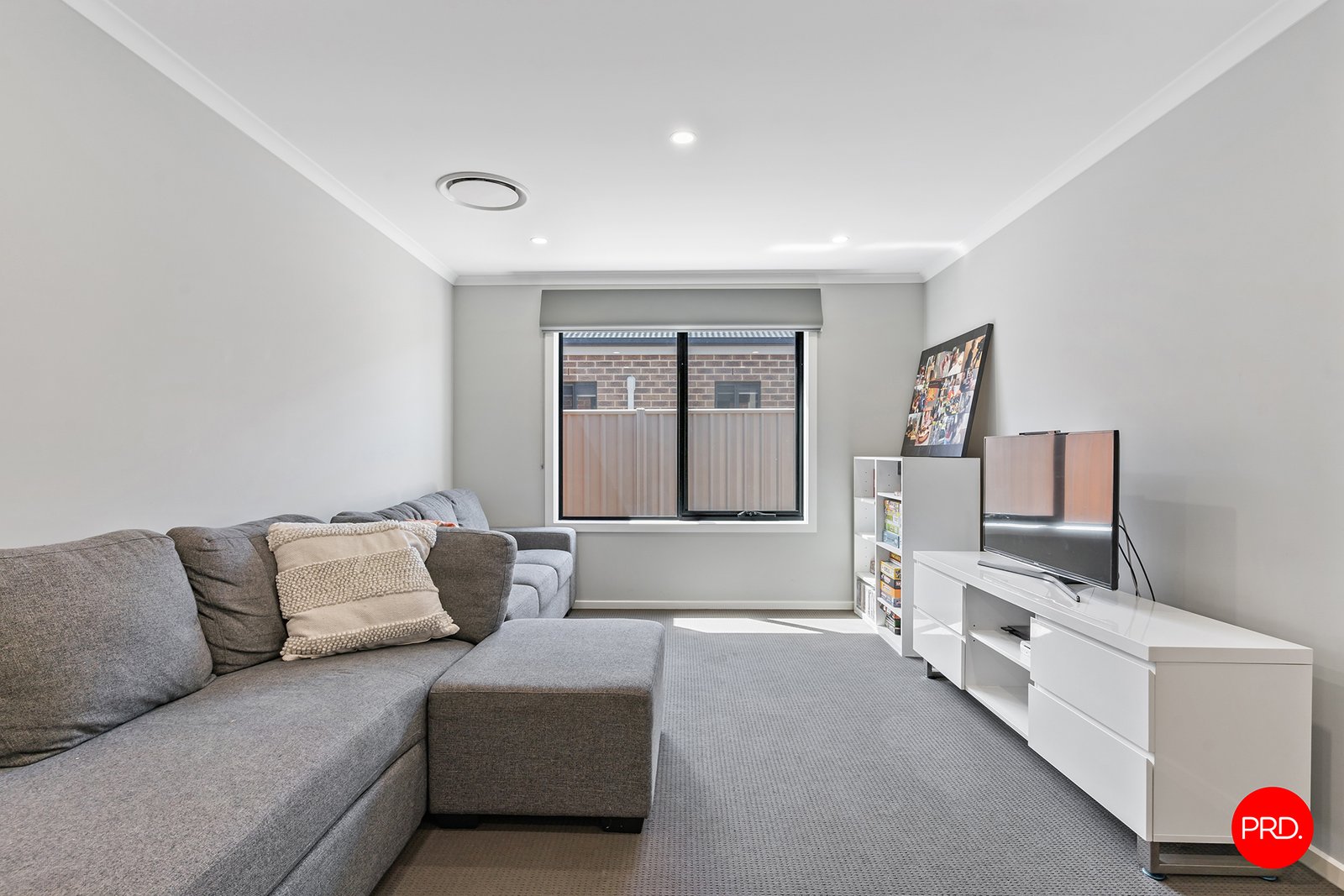 4 Limousin Court ASCOT 5