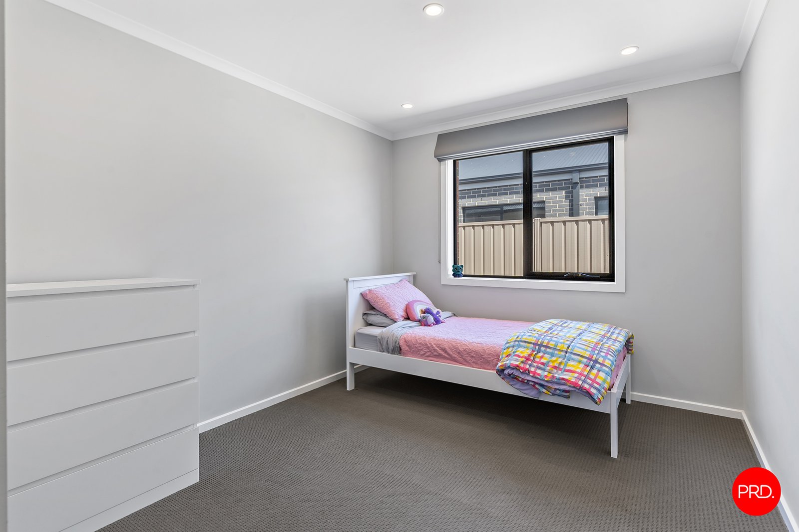 4 Limousin Court ASCOT 14