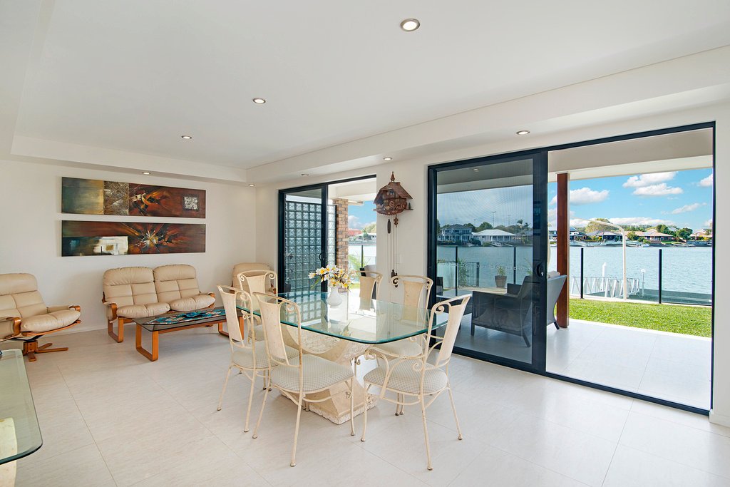 4 Linden Court PALM BEACH 10