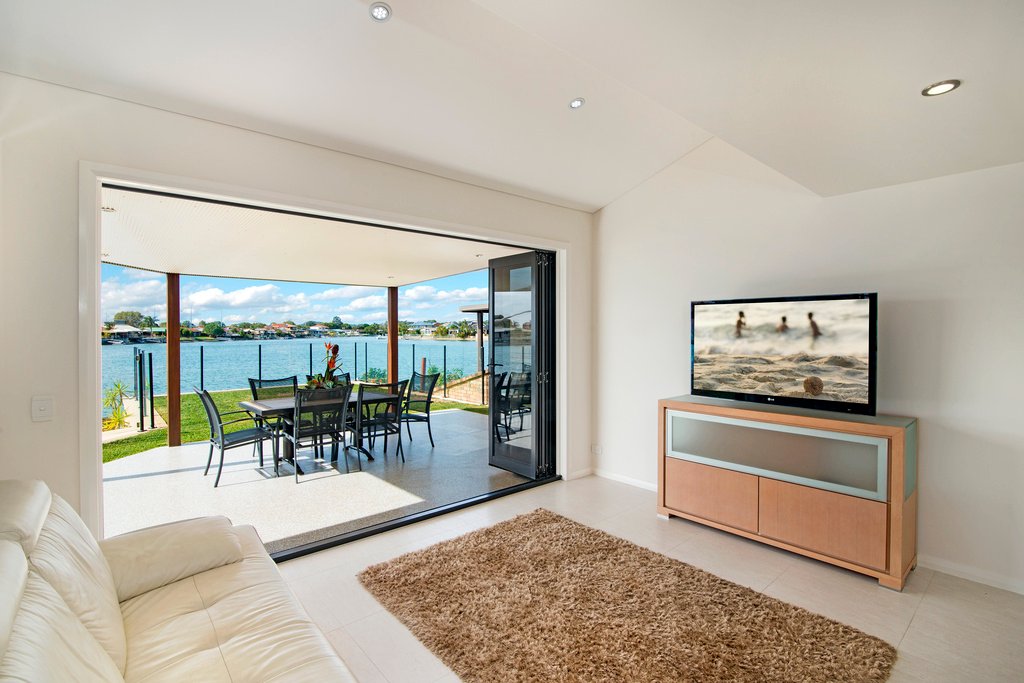 4 Linden Court PALM BEACH 14