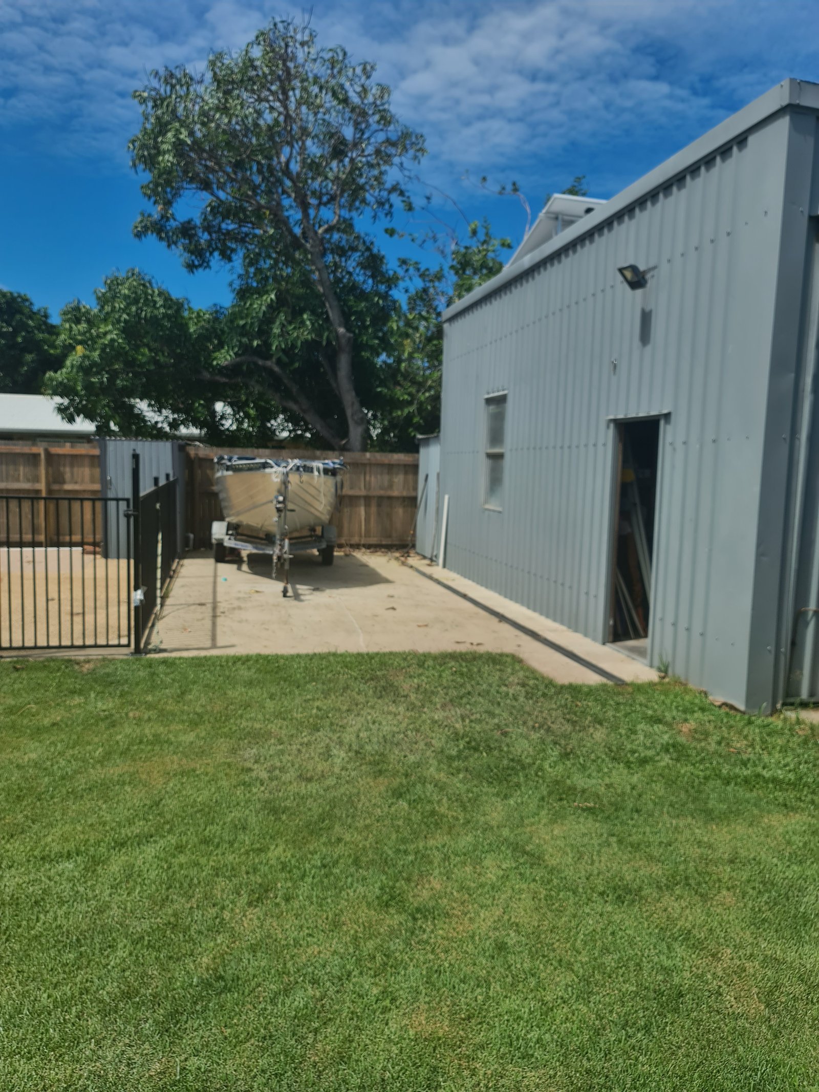 4 Lindesay Court SOUTH MACKAY 9