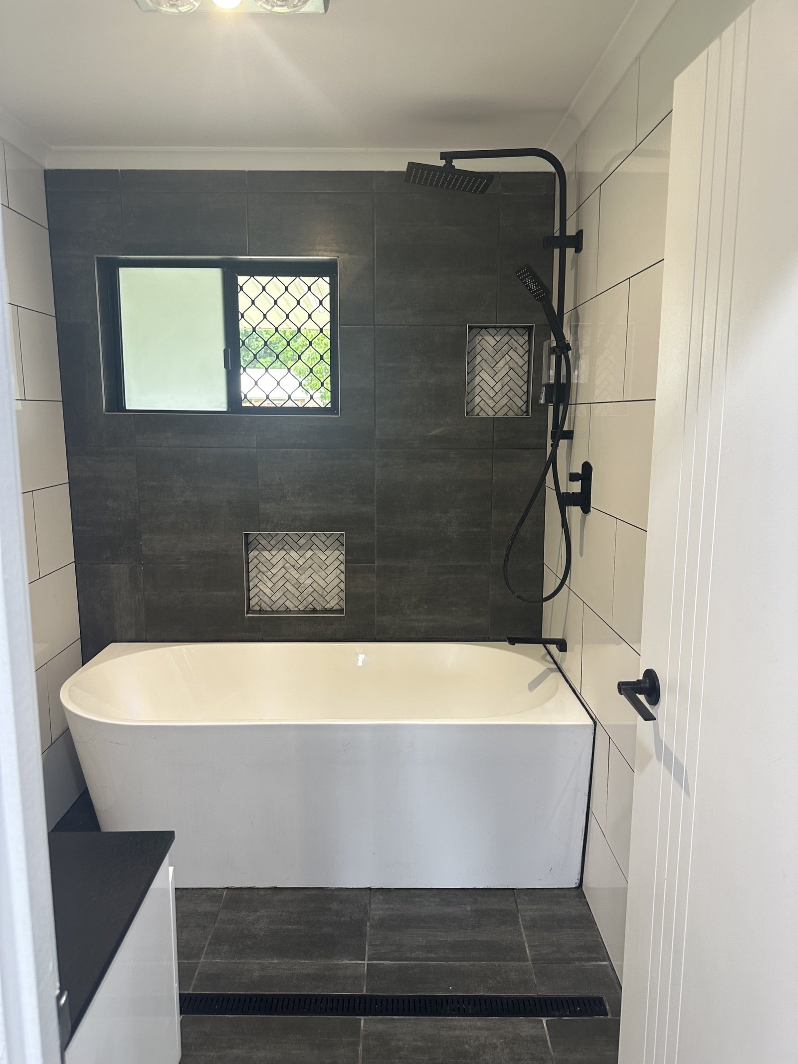 4 Lindesay Court SOUTH MACKAY 13