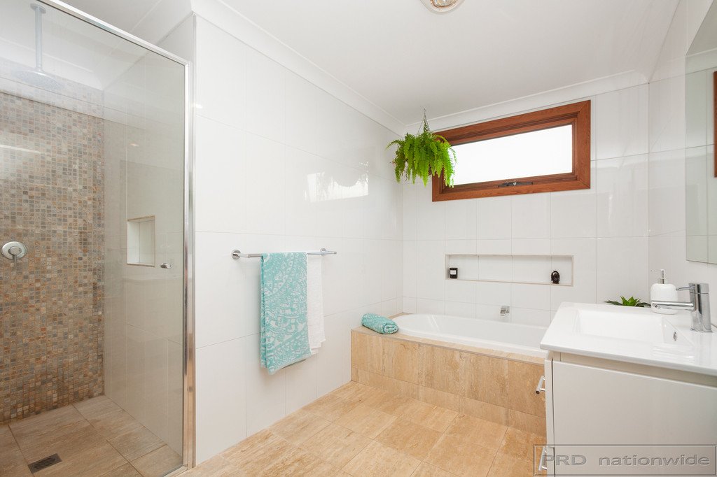 4 Lindesay Street EAST MAITLAND 17