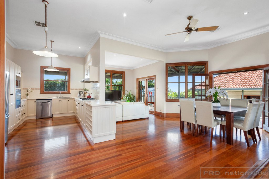 4 Lindesay Street EAST MAITLAND 19