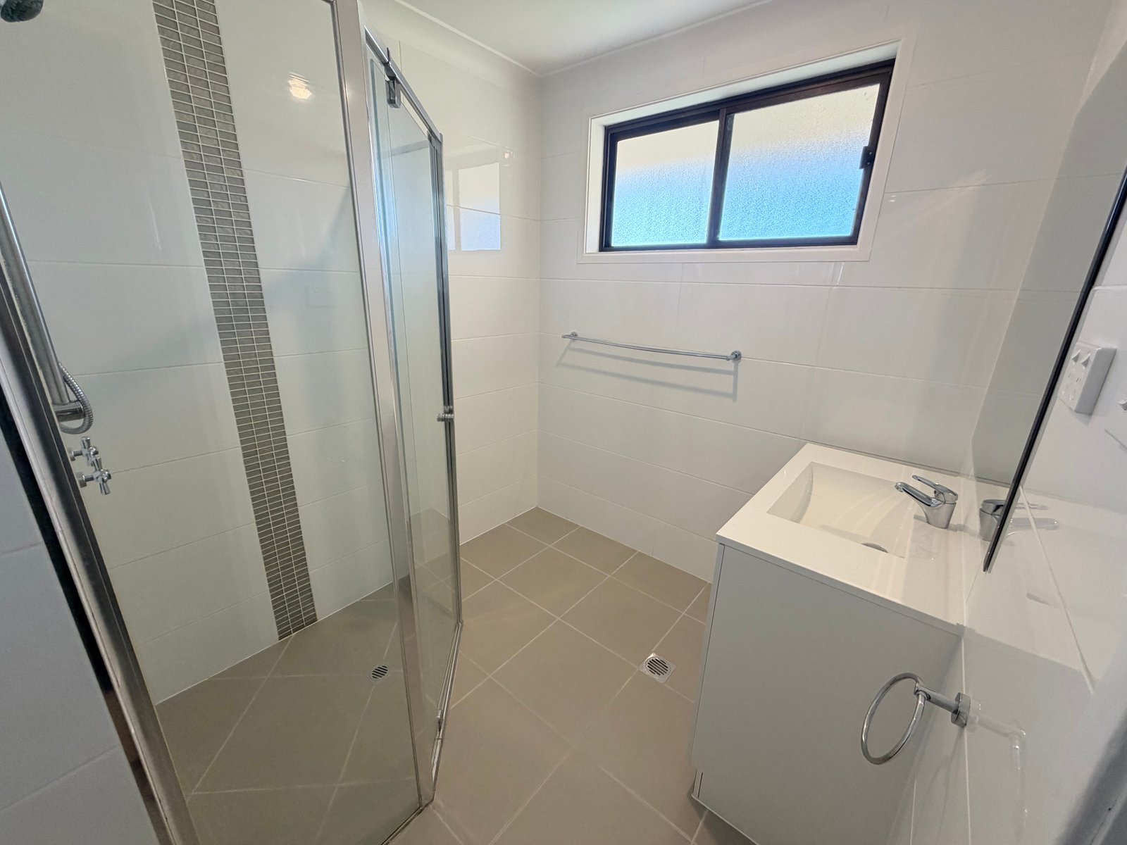 4 Lindon Crescent TAMWORTH 8