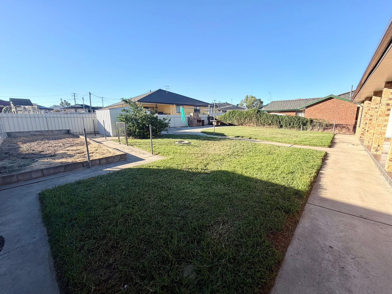 4 Lindon Crescent TAMWORTH 10