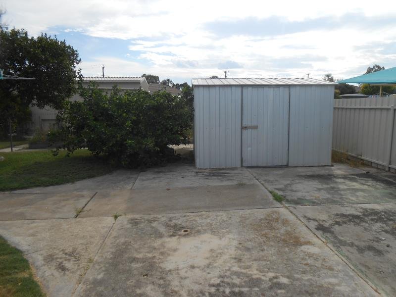 4 Lindon Crescent TAMWORTH 7